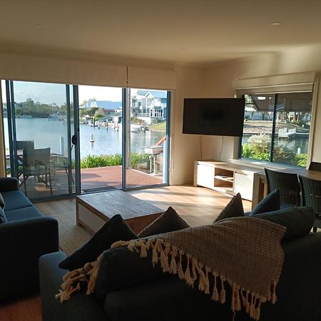Captains Cove Resort - Waterfront Apartments Paynesville Exteriör bild
