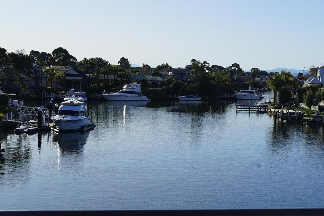 Captains Cove Resort - Waterfront Apartments Paynesville Exteriör bild