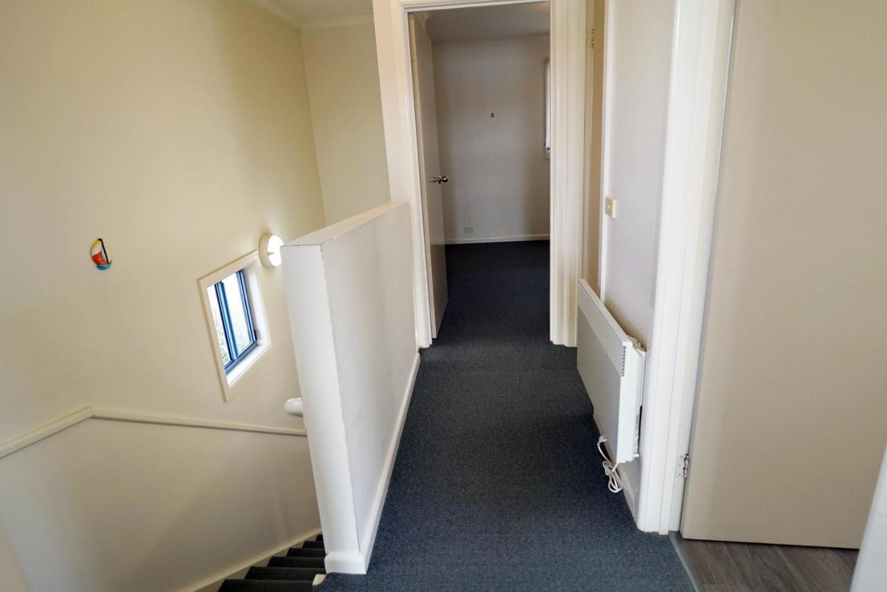 Captains Cove Resort - Waterfront Apartments Paynesville Exteriör bild